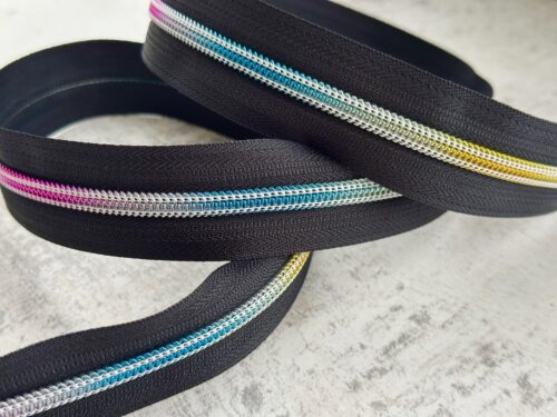Zip on the Roll - Black Rainbow