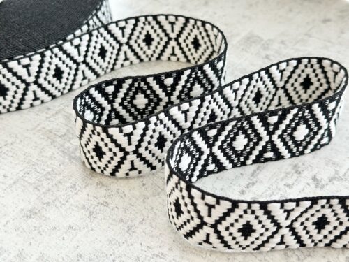 Chunky Weave Webbing - Black/White Diamond