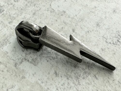 Zipper Pull (6mm) - Gunmetal Lightening Bolt