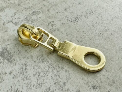 Zipper Pull (6mm) - Bright Brass 'O'